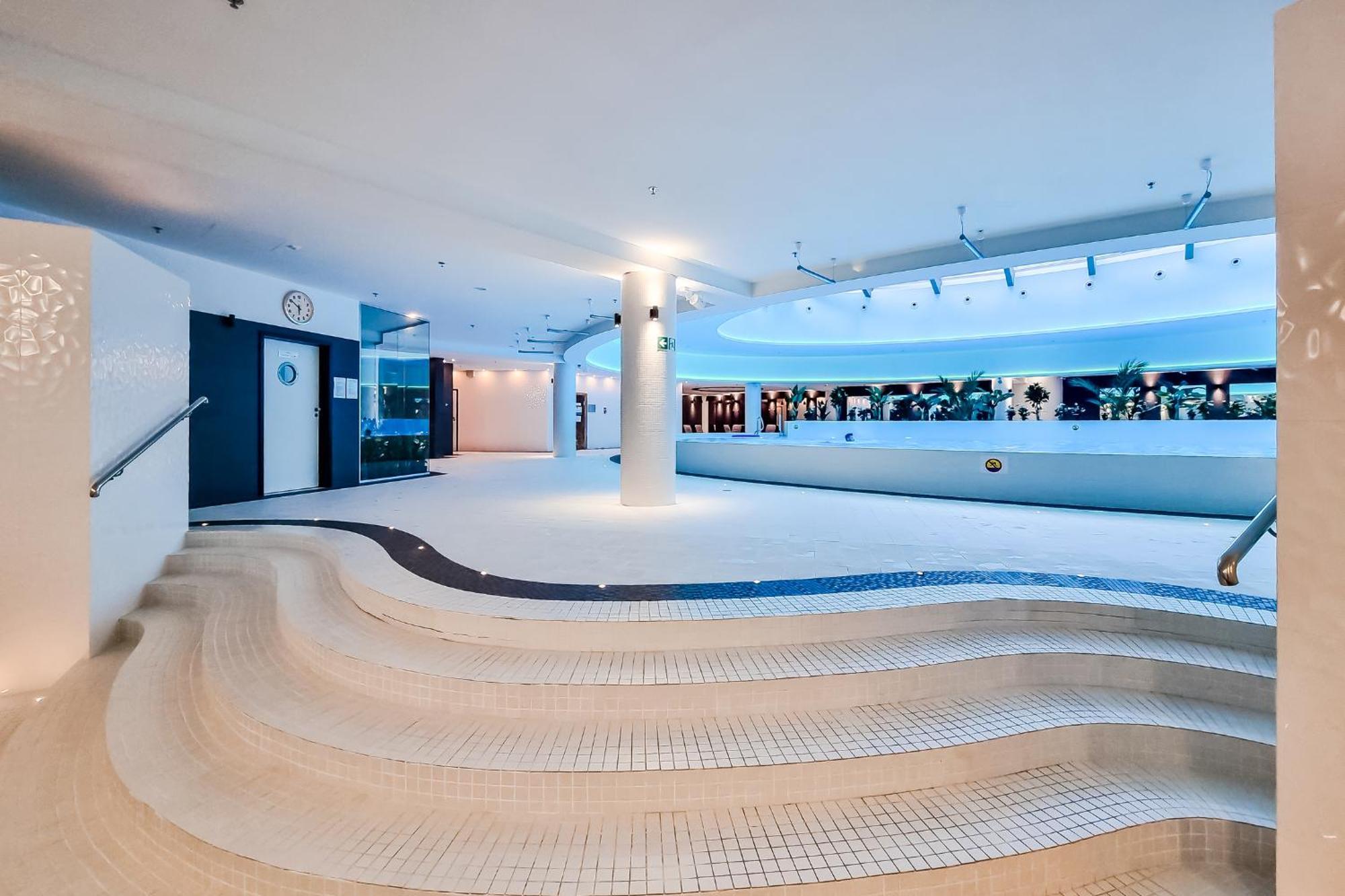 Hanza Tower Apartment No. 524 - Swimming Pool, Jacuzzi, Balcony Szczecin Exterior foto